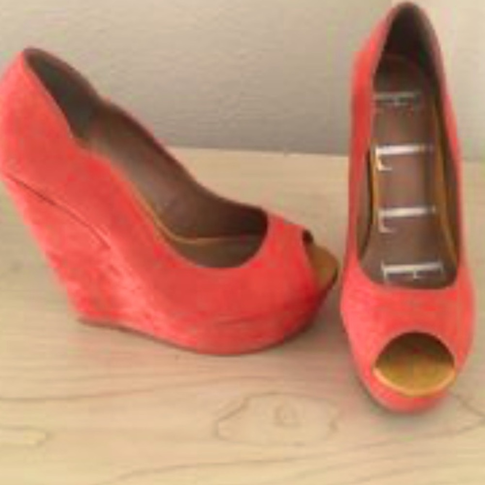 Womeo platform shoes size 8 1/2 color orange, used $7.00